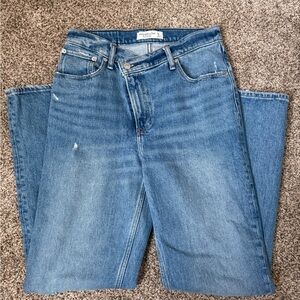 Abercrombie 90s Ultra Straight High Rise